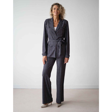 Kimara Blazer Noah Dotted Pinstripe, tall kleding voor lange vrouwen, gedragen door model