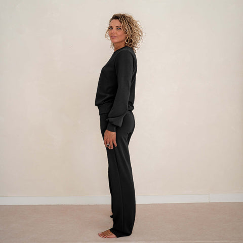 LongLady Broek Nysa, tall kleding voor lange vrouwen, gedragen door model