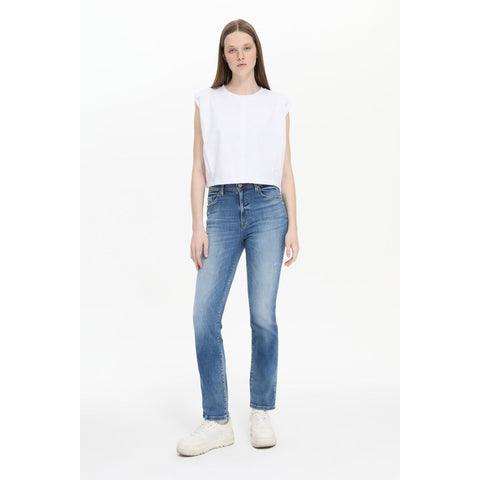 LTB Jeans Nena B Salena, tall jeans voor lange dames, gedragen door model