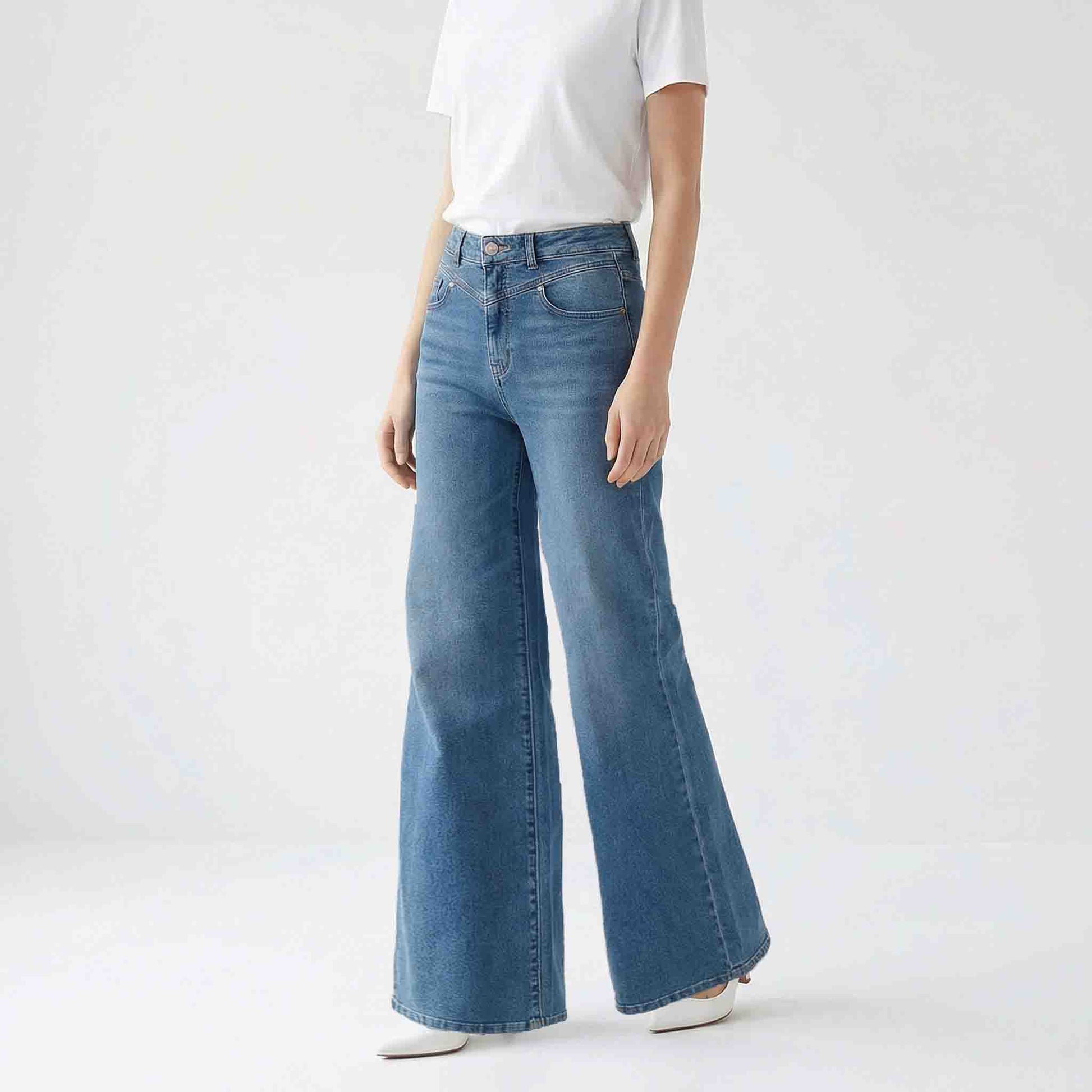 LTB Jeans Weyna Mariya, tall jeans voor lange dames, gedragen door model