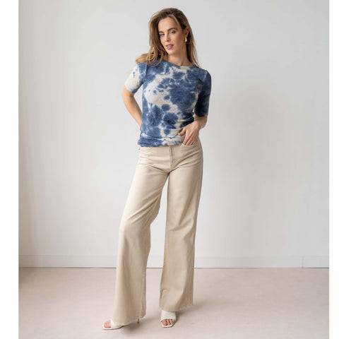 Longlady Shirt Truda, tall kleding voor lange vrouwen, gedragen door model