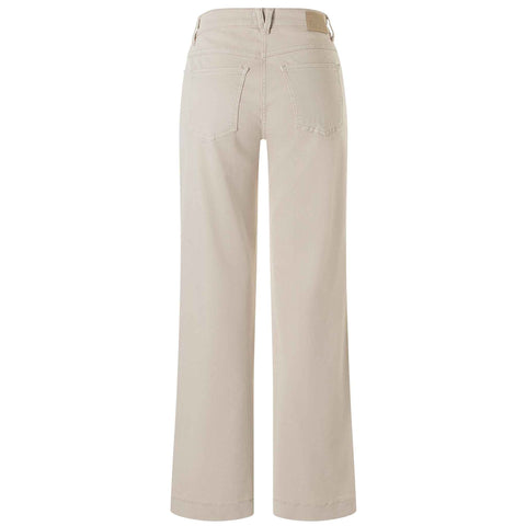 Mac Jeans Wide Pocket Ivory, jeans in tall met lange benen, achteraanzicht
