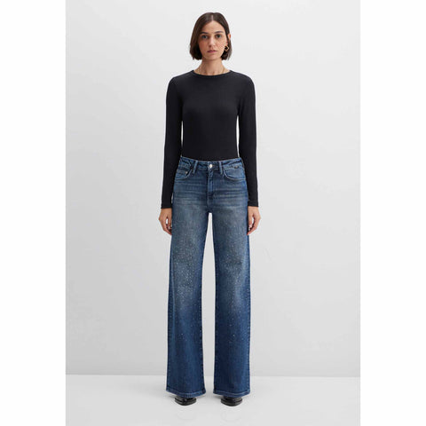 Mavi Jeans Malibu Dark Brushed Rhinestone, tall jeans voor lange dames, gedragen door model