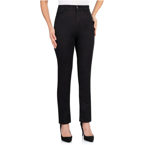 Wonderjeans WT Semi Skinny Zwart, tall jeans voor lange dames, gedragen door model